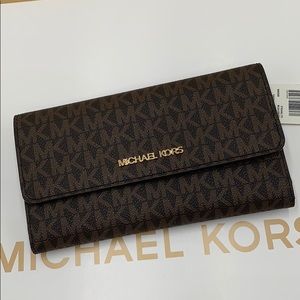 Michael Kors Jet Set Travel LG Trifold Wallet